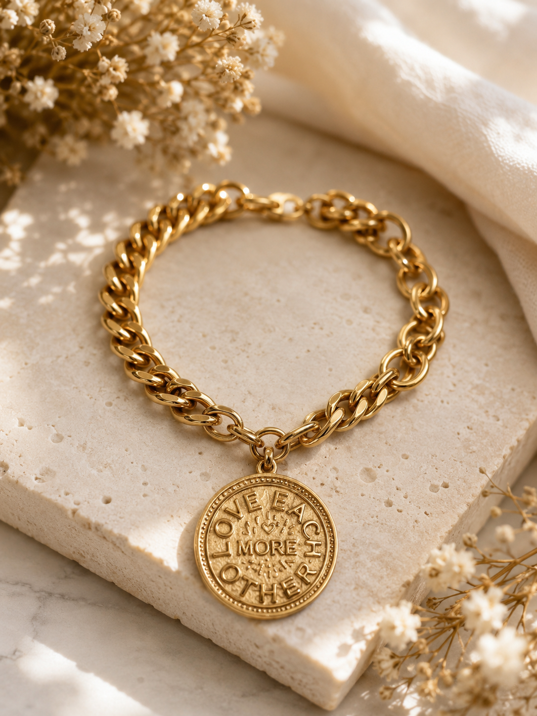 Love Louder Charm Bracelet | Gold Inspirational Chain Bracelet/Sinton, TX