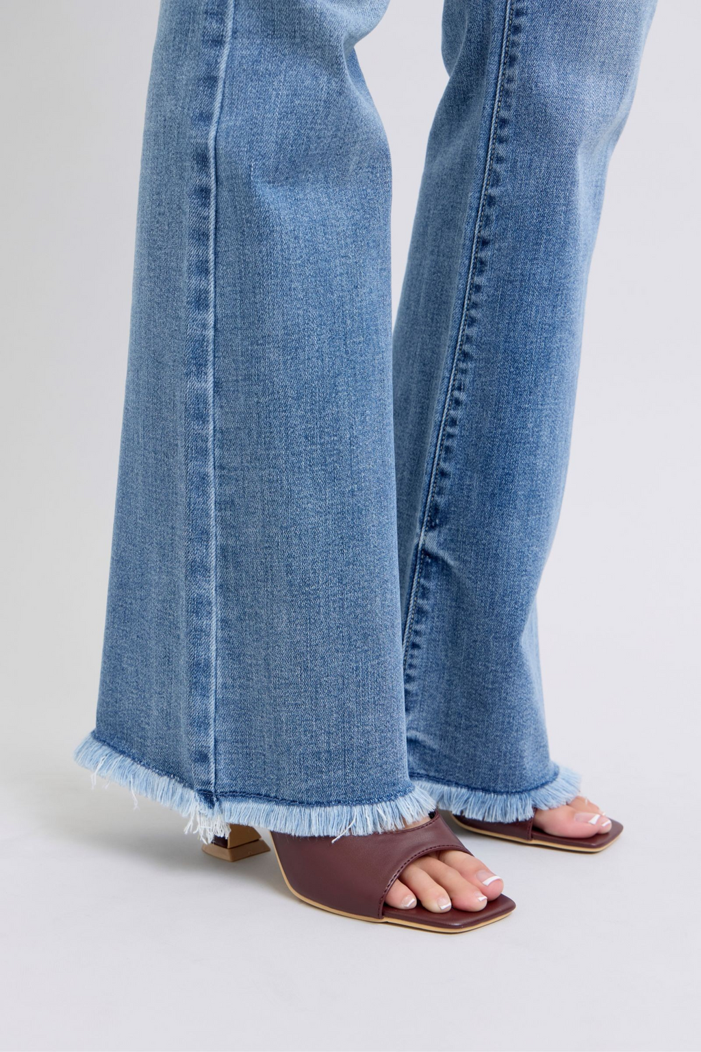 HW Bootcut with Fray Hem